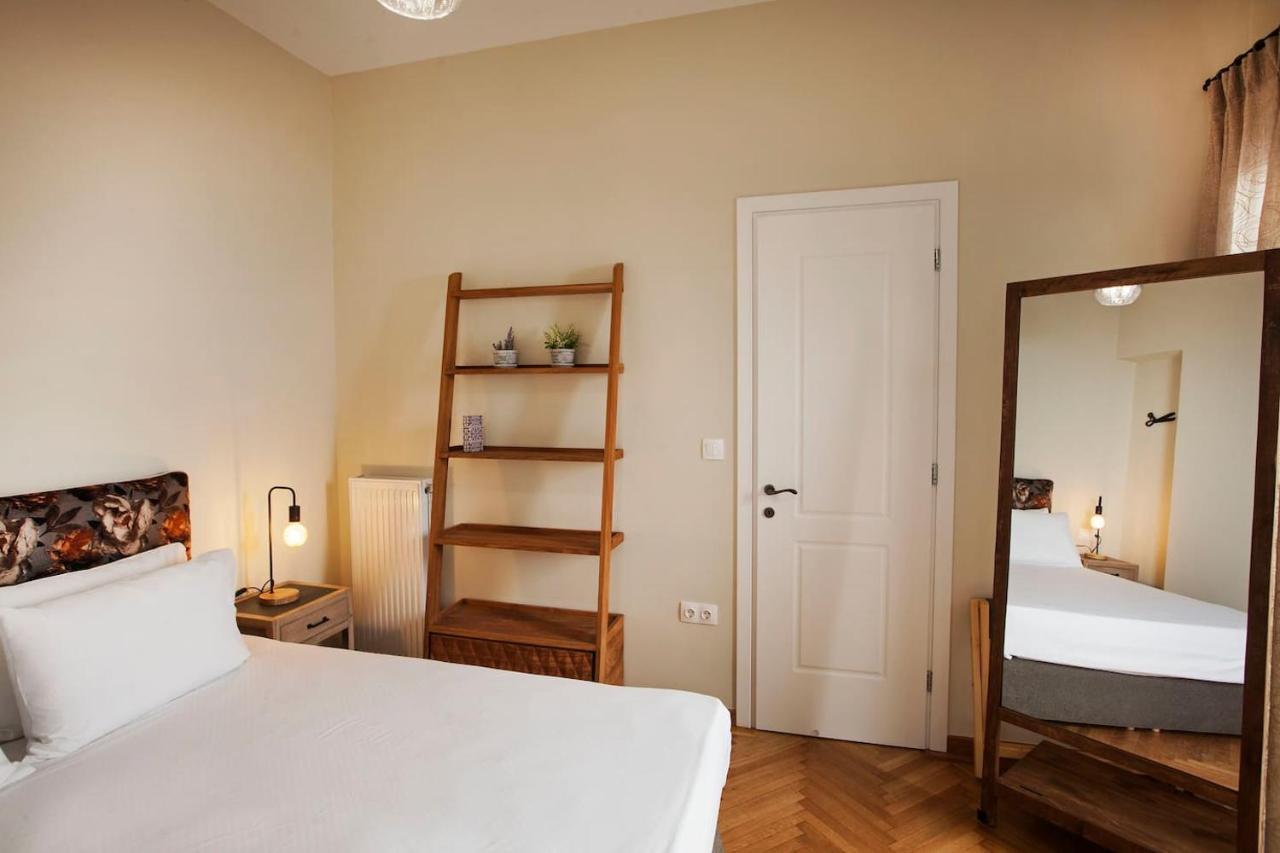 Pagrati Hilton Location Bentzi Family Suite 5 Athens Ngoại thất bức ảnh