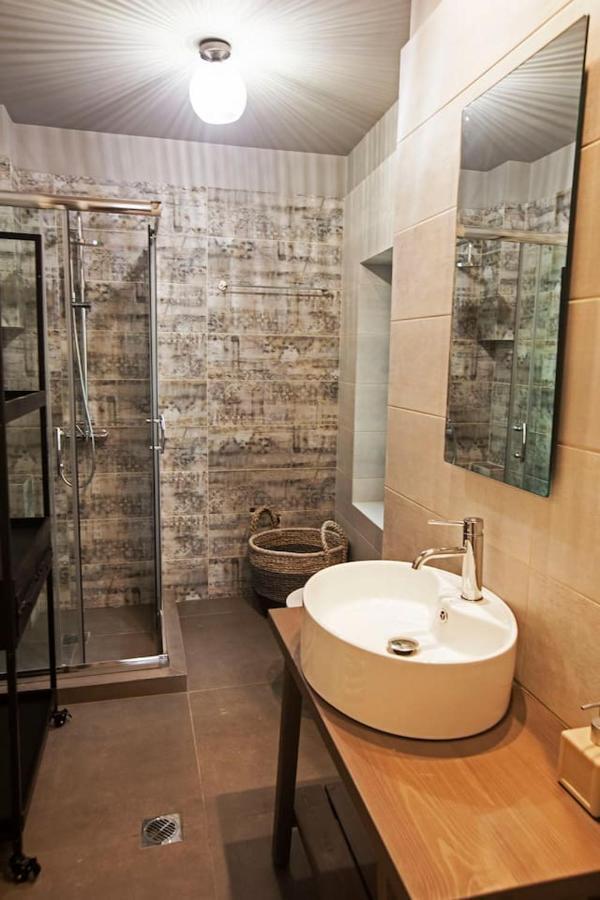 Pagrati Hilton Location Bentzi Family Suite 5 Athens Ngoại thất bức ảnh